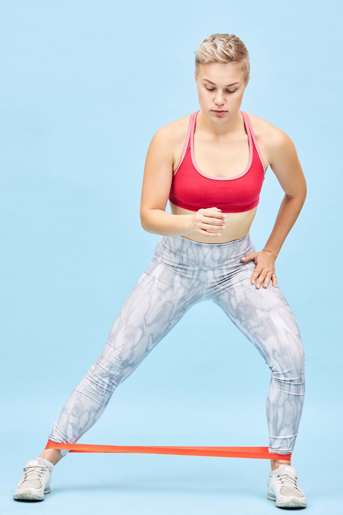 Ćwiczenia na bryczesy – TOP 7 najlepszych ćwiczeń na zewnętrzną stronę ud