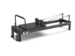 Reformer do Pilatesu PTX8000 Aluminiowy (Full Track) Toorx Liveness – Łóżko do Pilatesu Black Pearl (PTX-8000BP)