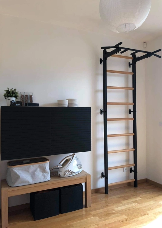 Czarna drabinka gimnastyczna BenchK 721B