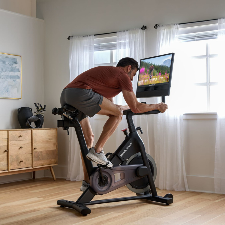Rower spinningowy 24 Studio Bike - NordicTrack