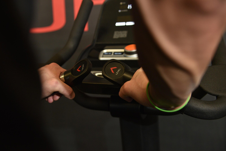 Rower Treningowy Elektromagnetyczny Pionowy BRX 9500 LED AppReady 3.0 Easy Acces Toorx Fitness (BRX-9500)