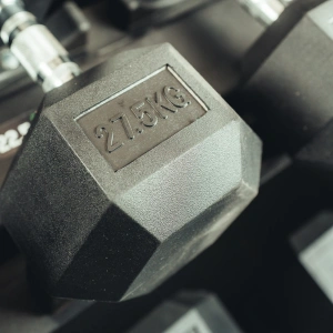 Hantla żeliwna gumowana HEX 27,5 kg - UpForm