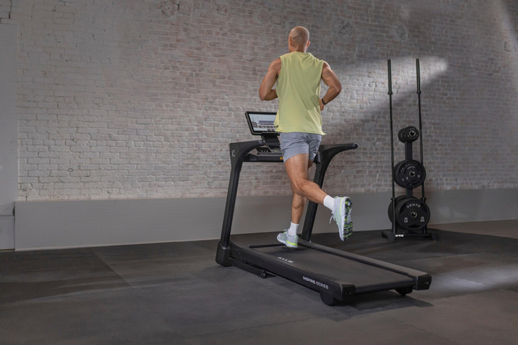 Bieżnia Treningowa T5S TFT z wyświetlaczem dotykowym 15,6”– Inspire Fitness by Centr