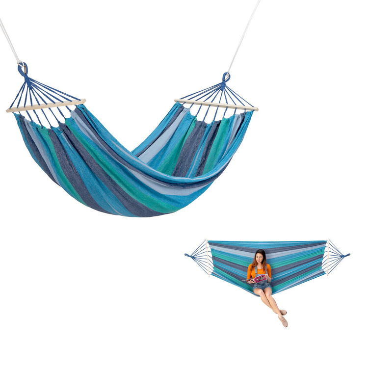 Hamak niebiesko-ciemnoniebieski NC9004 z belką drewnianą 70 cm i metalowym uchwytem - Nils Camp