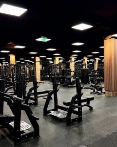 Ławka prosta ze stojakami UR-L002 - UpForm