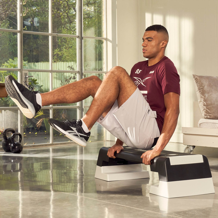 Step czarno-biały RAP-11150WH - Reebok