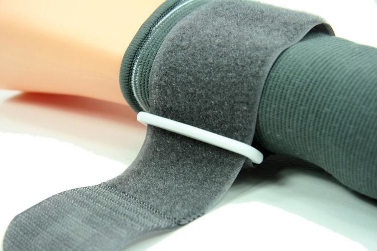 Opaska na dłoń ze ściągaczem BNS 002 - Body Sculpture